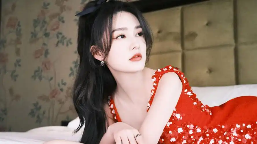 李沁电脑壁纸高清大图预览1920x1080_美女壁纸下载_墨鱼部落格