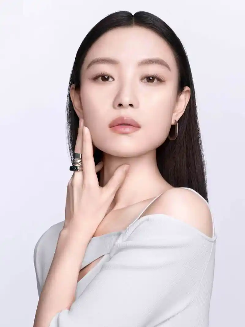 看到兰蔻官宣了倪妮代言真的好兴奋!