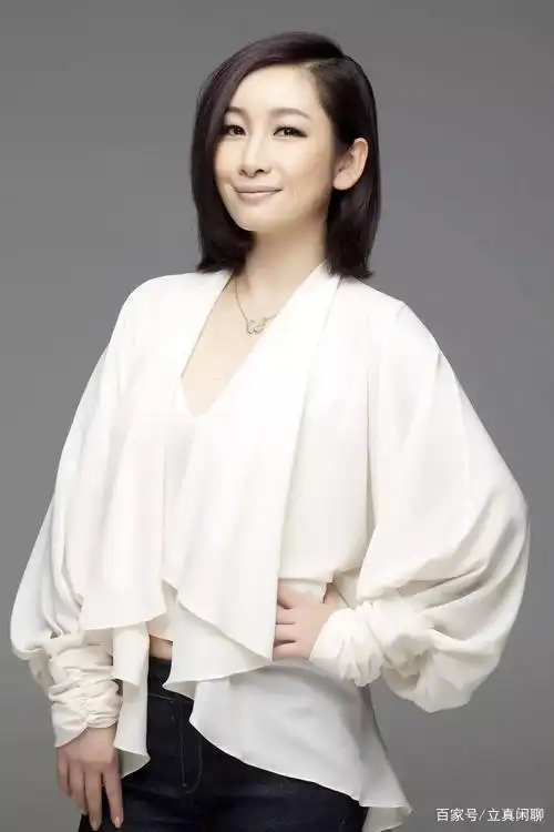 著名女星秦海璐 国家话剧院一级演员 经典照片集锦