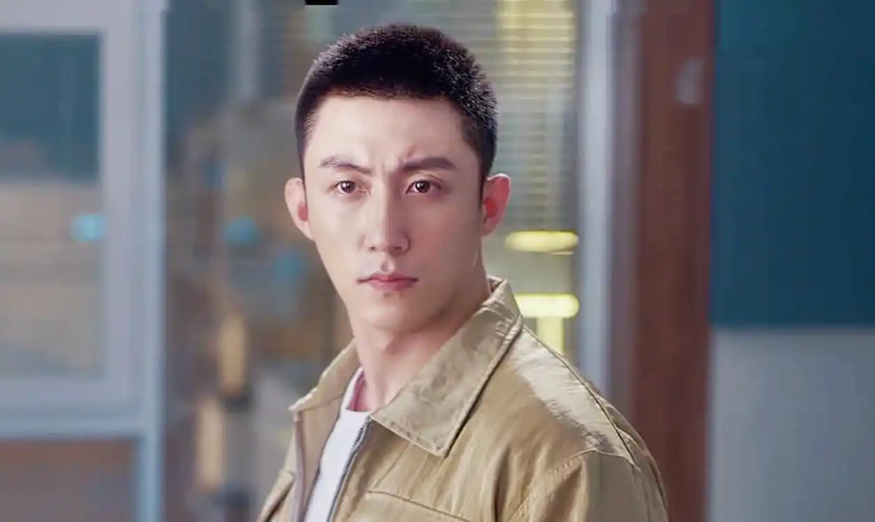 《爱上特种兵》黄景瑜打戏好精彩,不愧是硬汉小生,抱李沁好轻松