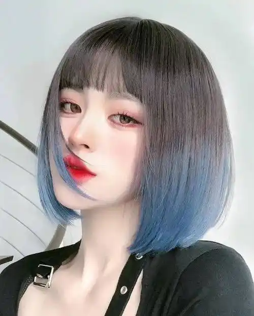 2021夏天流行渐变染短发光芒四射呀