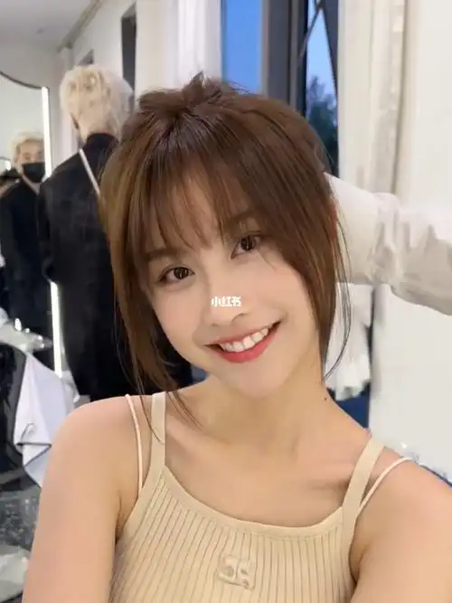 女生必尝试小脸发型76人见人爱瘦脸锁骨发