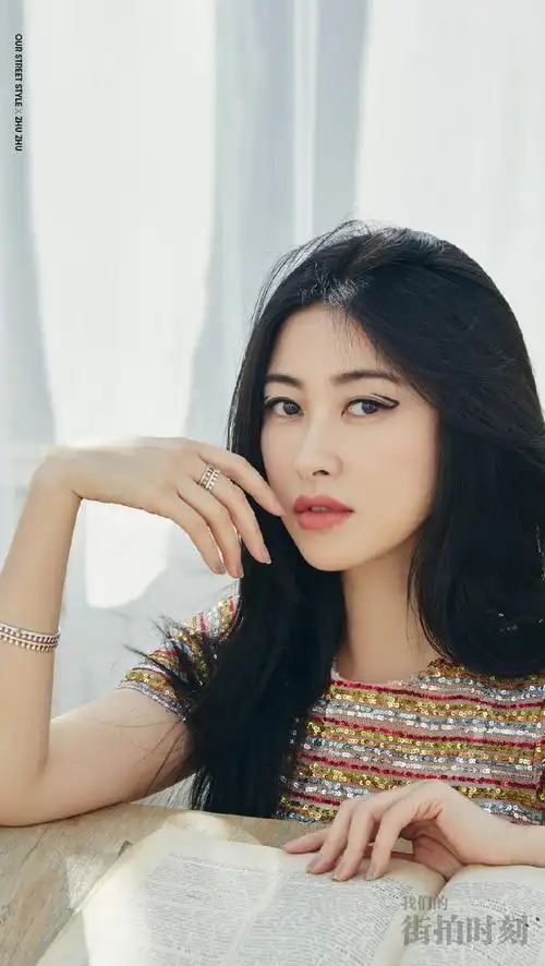 朱珠春日灵动优雅写真图片46