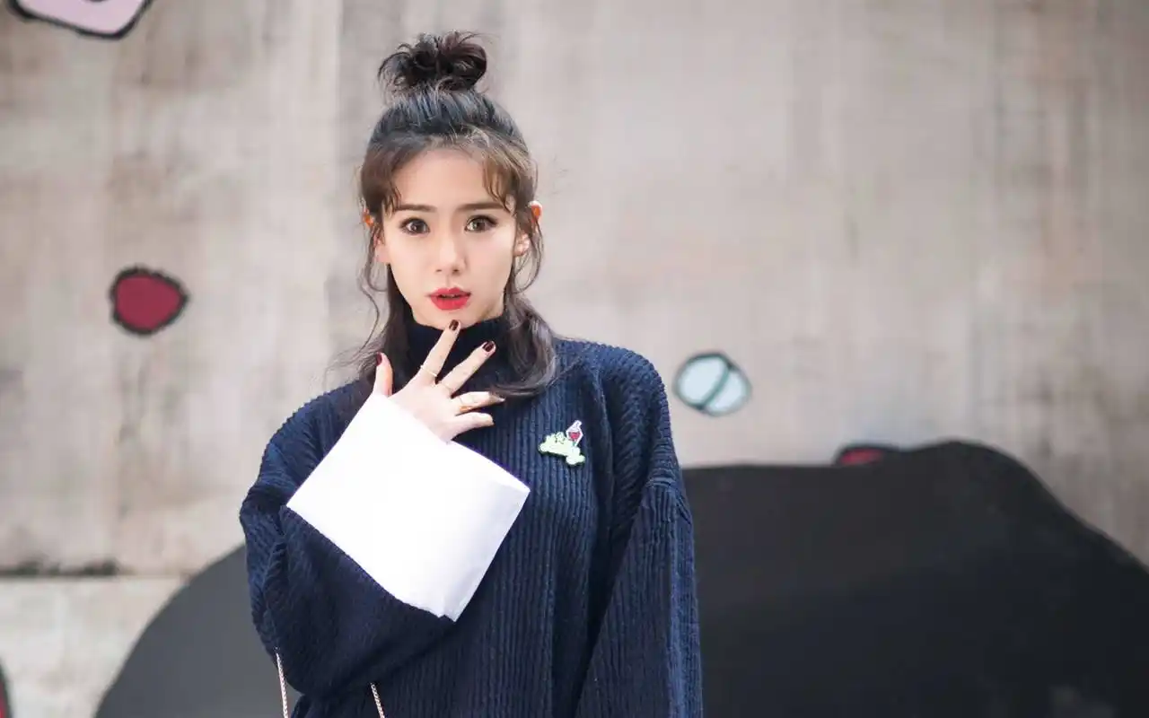 《向往的生活》即将接近尾声,戚薇穿帮镜头多到爆,网友:演的吧