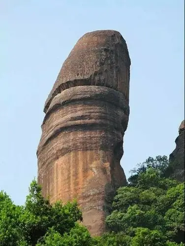 它们被称为中国十大最令人脸红的奇观之一!