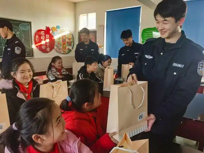 宜兴监狱开展主题宪法宣传活动