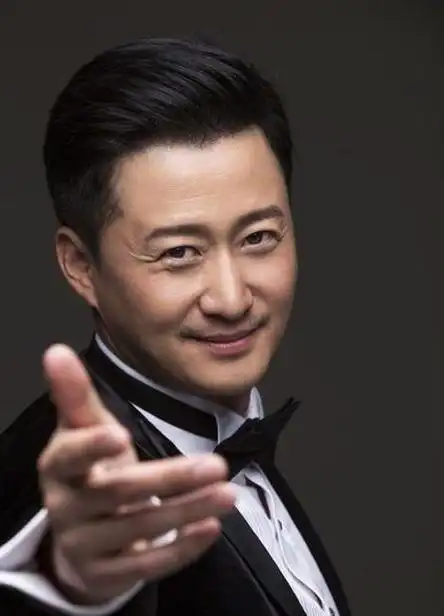 这一次49岁再惹争议的吴京已活成娱圈家庭幸福的教科书