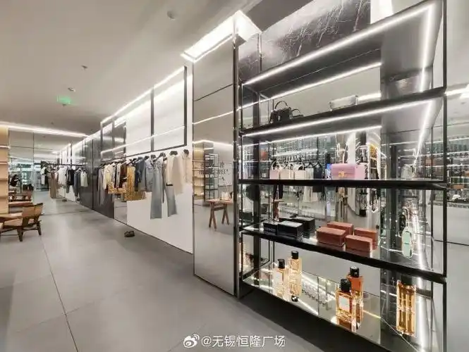 无锡恒隆广场女装精品店全新开幕