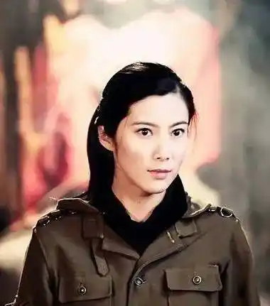 王珂是一位中国内地女演员,出生于1982年5月18日,毕业于上海戏剧学院