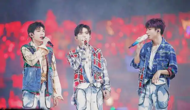 tfboys七周年演唱会,如何蹲好线上,你得知道的这些