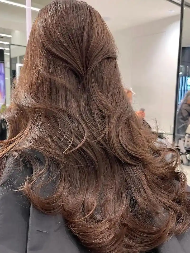 今年最好看发色之一,不用漂的焦糖棕超温柔.#什么颜色的头发好 - 抖音