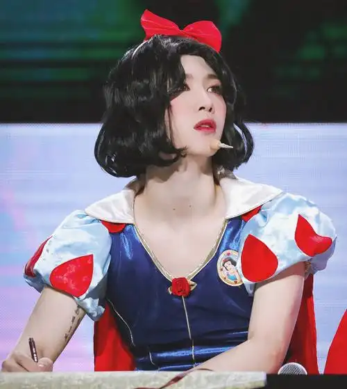 鹿晗cos金木研不算啥,看到范丞丞:过分迷人!