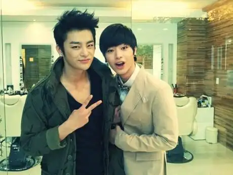 图徐仁国陆星材尴尬撞脸徐仁国陆星材个人资料大盘点