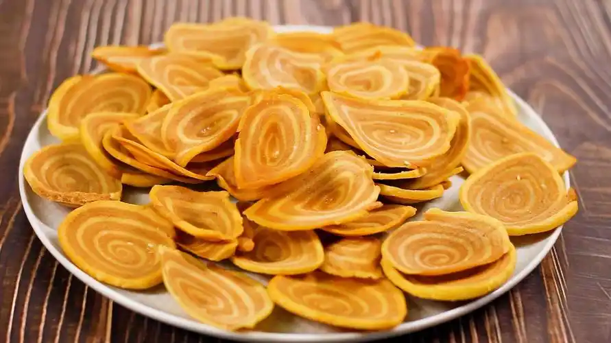 想吃猫耳朵再也不用买,学会在家做,香甜酥脆,都是小时候的味道