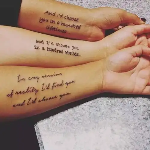 那种把恋爱对象的名字纹在身上的人,好傻啊!看看人家怎么纹的吧.