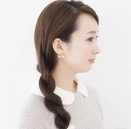 四海网 女性 美容 美发 流行发型    小伙伴们如果只懂得一种三股辫的