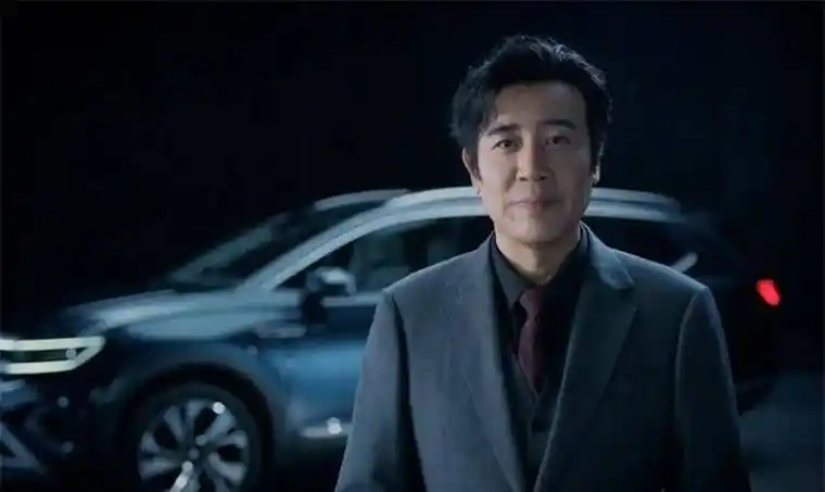 21世纪的第二个十年,于和伟迎来事业黄金期,并终于在2021年实现井喷