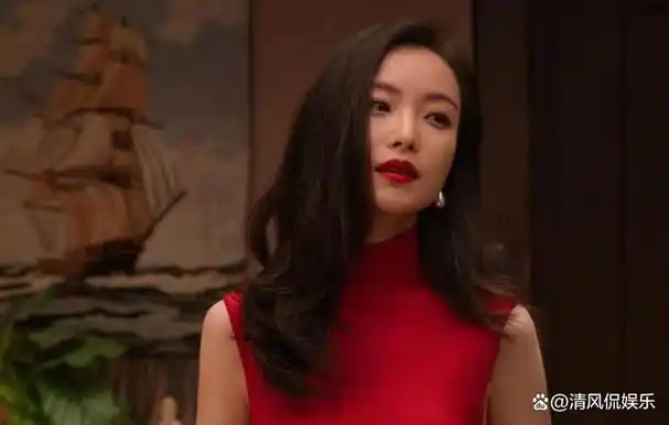 倪妮新剧翻车,油腻表演遭大众一致吐槽,会是下一个靳东吗?