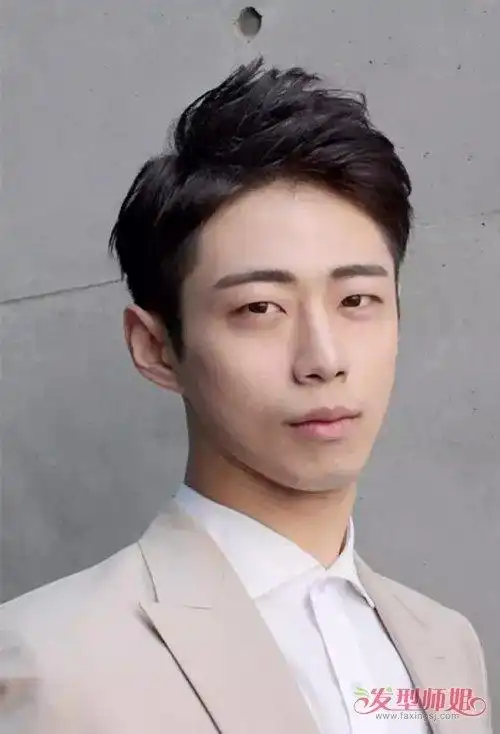 男士三七分烫发效果图片大全 日韩潮流短卷发都聚集在这里面_发型师姐