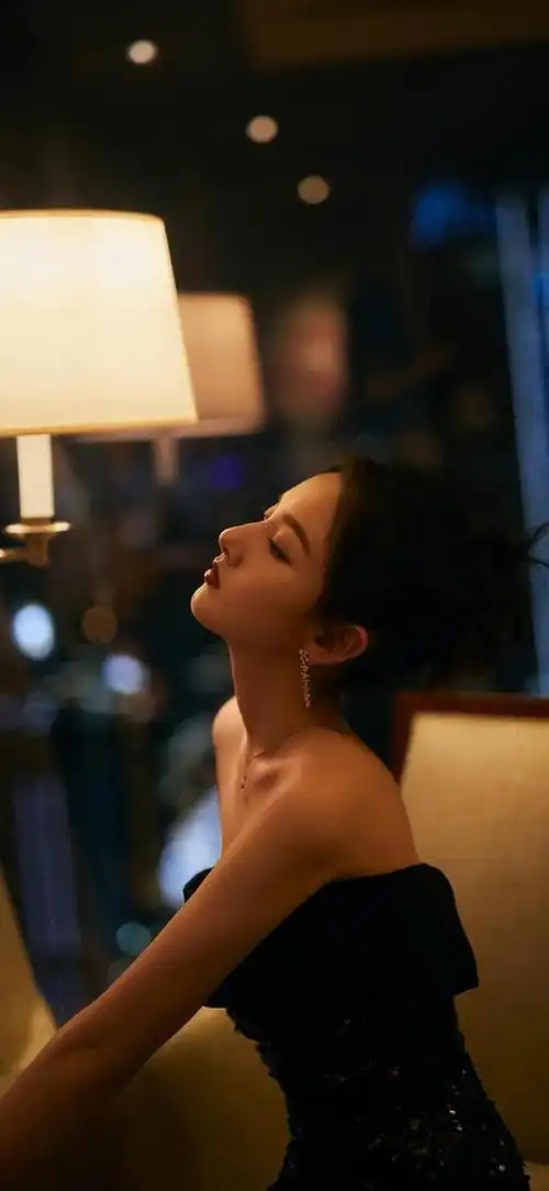 今日精致女神气质美女明星小张柏芝高清手机壁纸分享