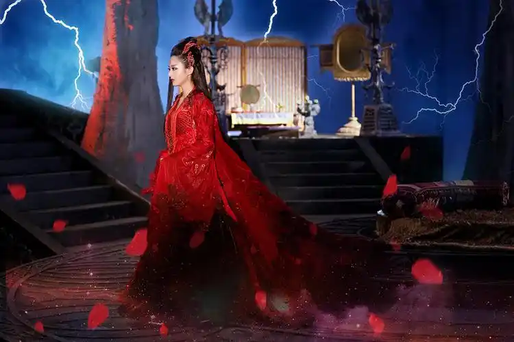 红衣妖神霸气出世花千骨变妖神霸气归来