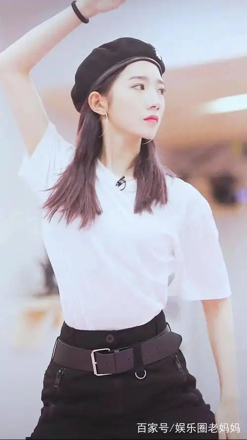 全能型的新型艺人 宇宙少女的成员 人尽皆知的人气美少女孟美岐