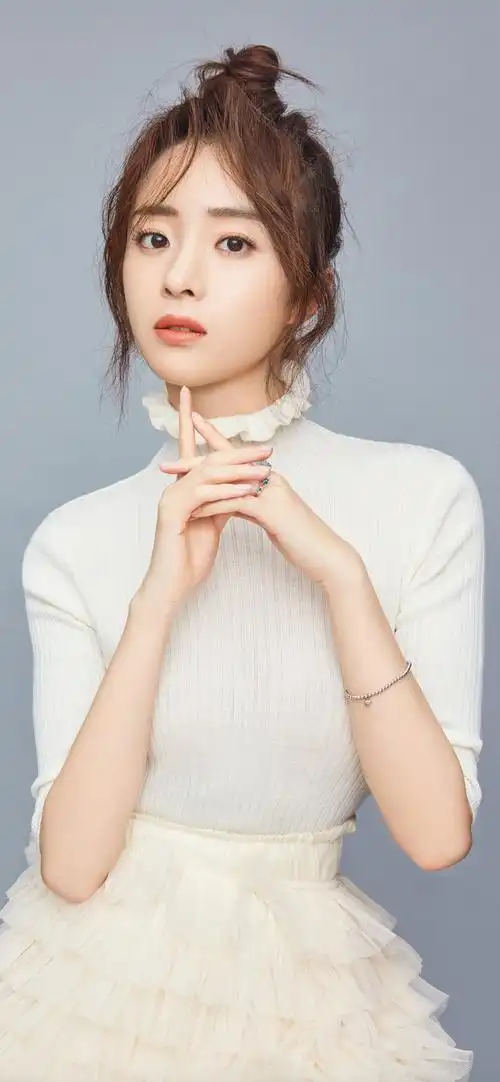 胡冰卿唯美纯白