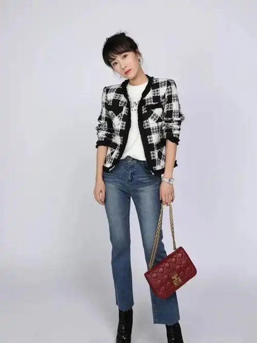 当40岁车晓遇上37岁李念终于见识了独立女性与豪门娇妻的差距有多大了