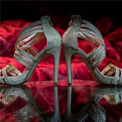 女人用的微信头像,漂亮的高跟鞋图片