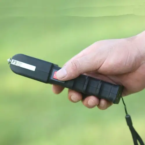 电棒远射手电电警棍充电筒电器防狼居家防护多功能手电方块电棍电警棍