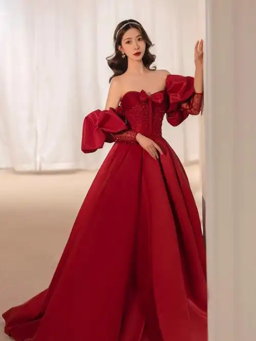 阜阳婚纱礼服红色优雅一字肩缎面敬酒服