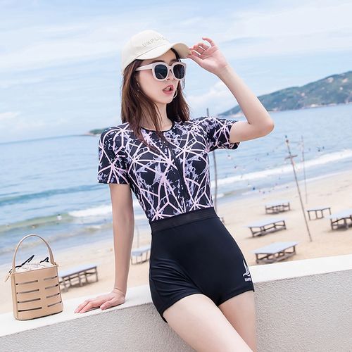 三奇游泳衣女连体平角保守2020年新款显瘦遮肚大码泡温泉度假泳装