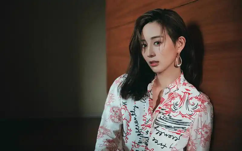 张钧甯妩媚性感高清桌面壁纸