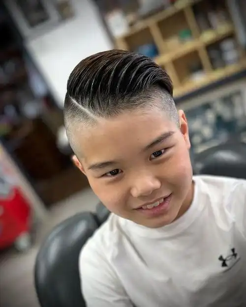 最帅小男孩发型来了,剪完很有型,赶快收藏吧