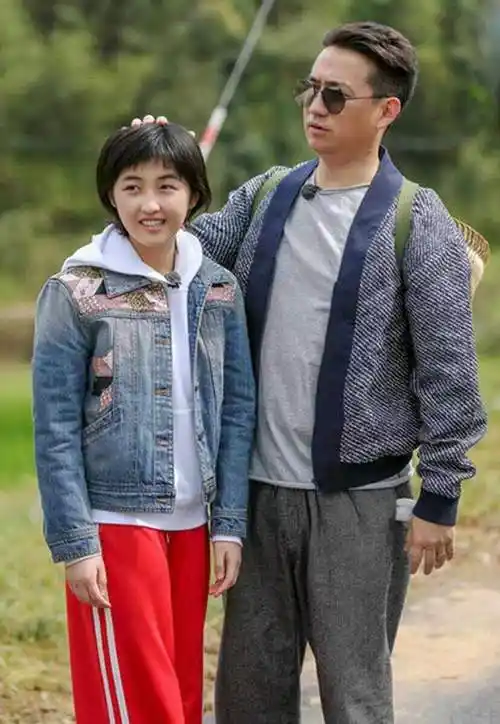 8岁获奖,如今一战封神,她的经历,堪称传奇|黄磊|童星|张子枫|王宝强