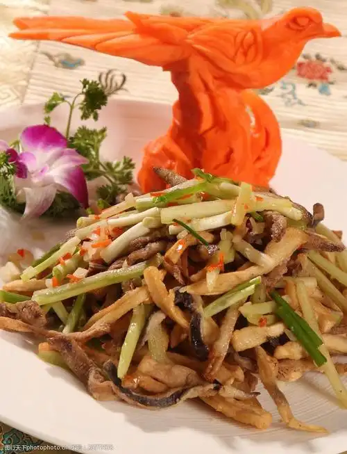 关键词:鹅肝酱爆珍菌 鹅肝 酱爆 珍菌 蘑菇 菌菜 炒菜 高档菜 菜品