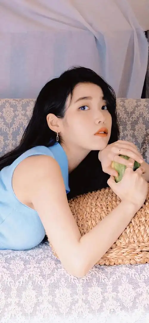 李知恩高清无水印壁纸来啦