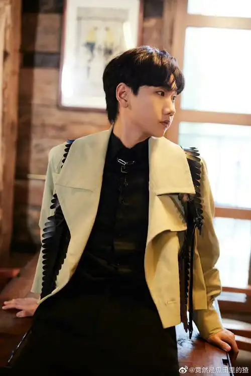 汪苏泷新专辑21世纪罗曼史