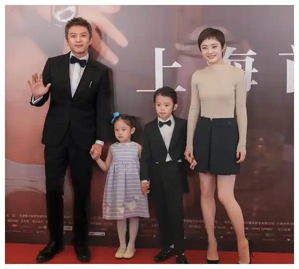 孙俪给女儿小花穿二手衣 款式齐全勤俭持家又环保