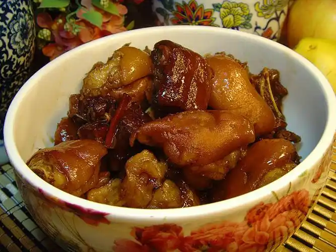 王熙凤给赵嬷嬷的火腿炖肘子