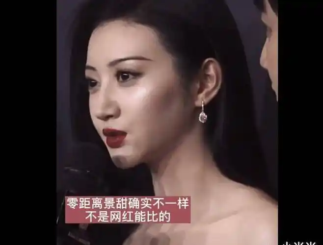 原创景甜的脸到底有多精致当镜头放大10倍真是一朵人间富贵花
