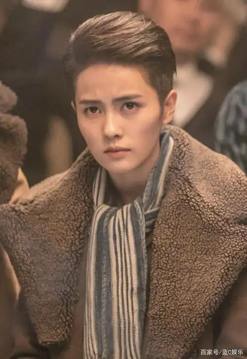 十大女星女扮男装明星大盘点!谁最帅气?