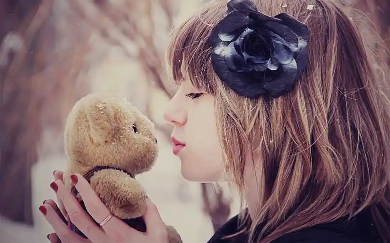 欧美非主流唯美意境可爱小女孩高清桌面壁纸(1)