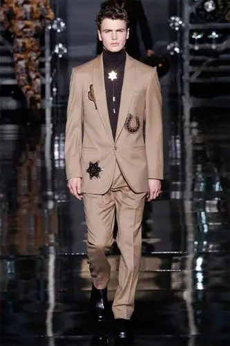 意大利品牌versace 发布2014秋冬男装系列