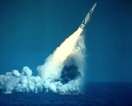 巨浪-1潜射弹道导弹