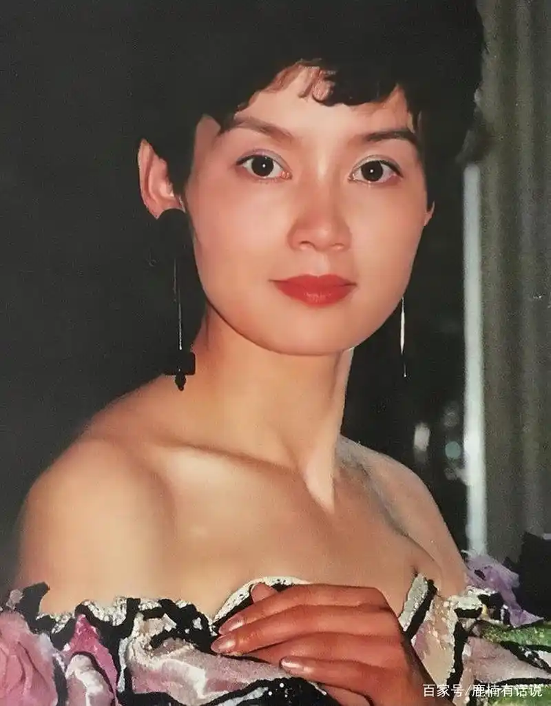 潘虹:67岁仍旧单身,后悔和前夫离婚,无儿无女是心中的遗憾