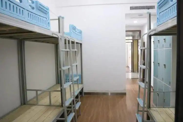 寝室寝室生物实验室食堂食堂食堂航拍更多实拍照片新校园可容纳学生48