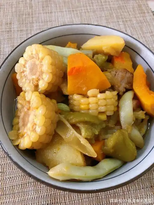 东北家常炖菜——豆角茄子土豆南瓜玉米乱炖