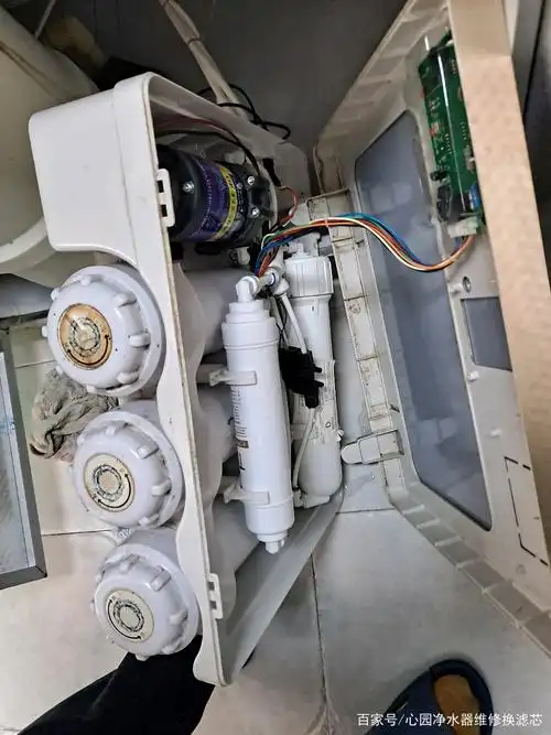 净水机维修(净水机漏水维修)