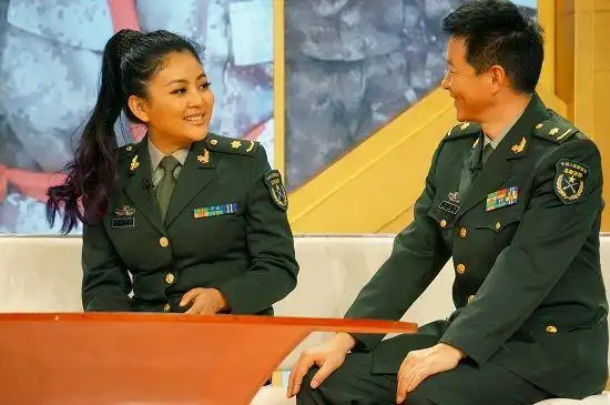 阿鲁阿卓做客王宏伟专访 自曝曾是歌迷